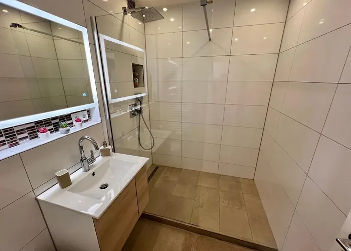 Lilis Mit Balkon * Augsburgo